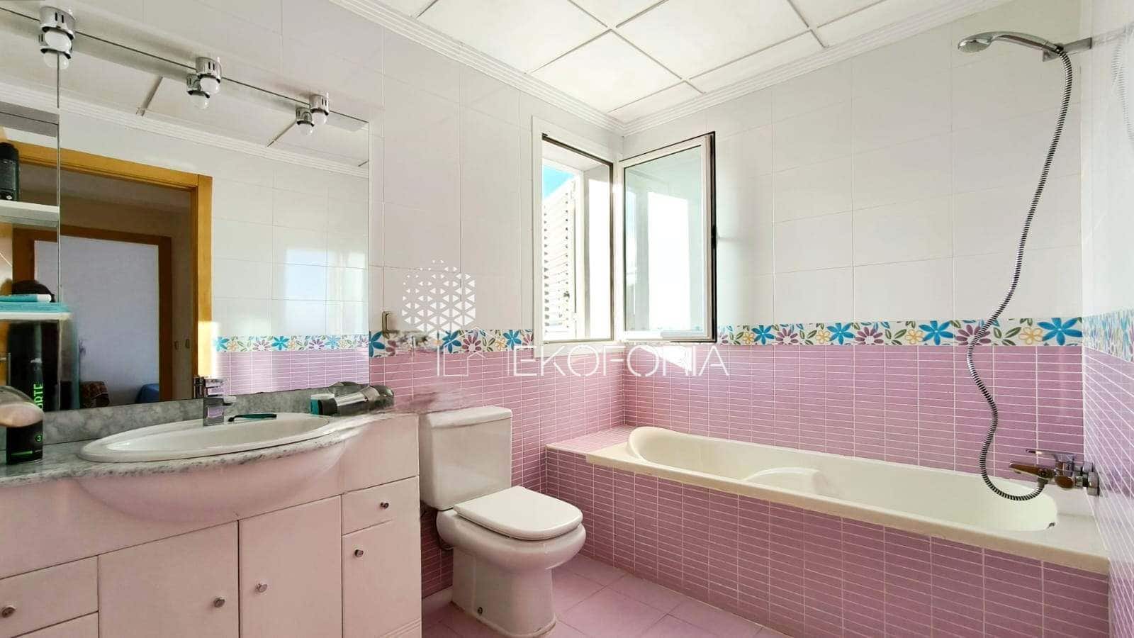 5 soverom Villa til salgs i Betera med svømmebasseng garasje - € 580 000 (Ref: 9535542)