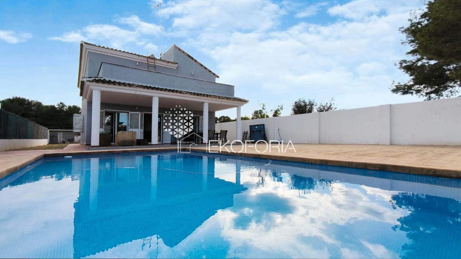 5 soverom Villa til salgs i Betera med svømmebasseng garasje - € 580 000 (Ref: 9535542)