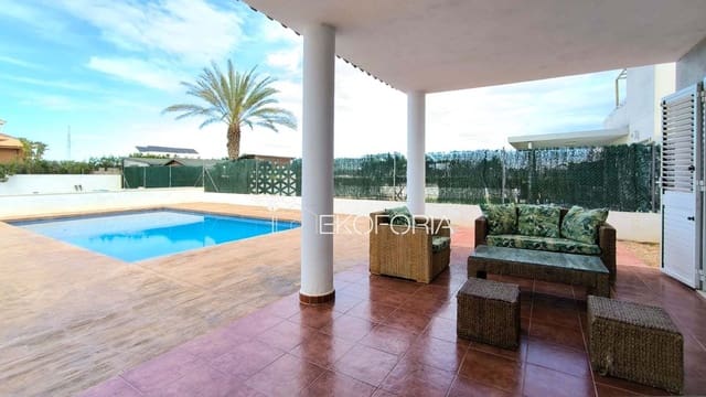 5 soverom Villa til salgs i Bétera med svømmebasseng garasje - € 580 000 (Ref: 9535542)