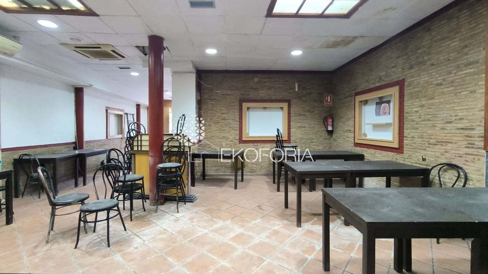 Commercieel te huur in Valencia stad - € 1.800 (Ref: 9535543)