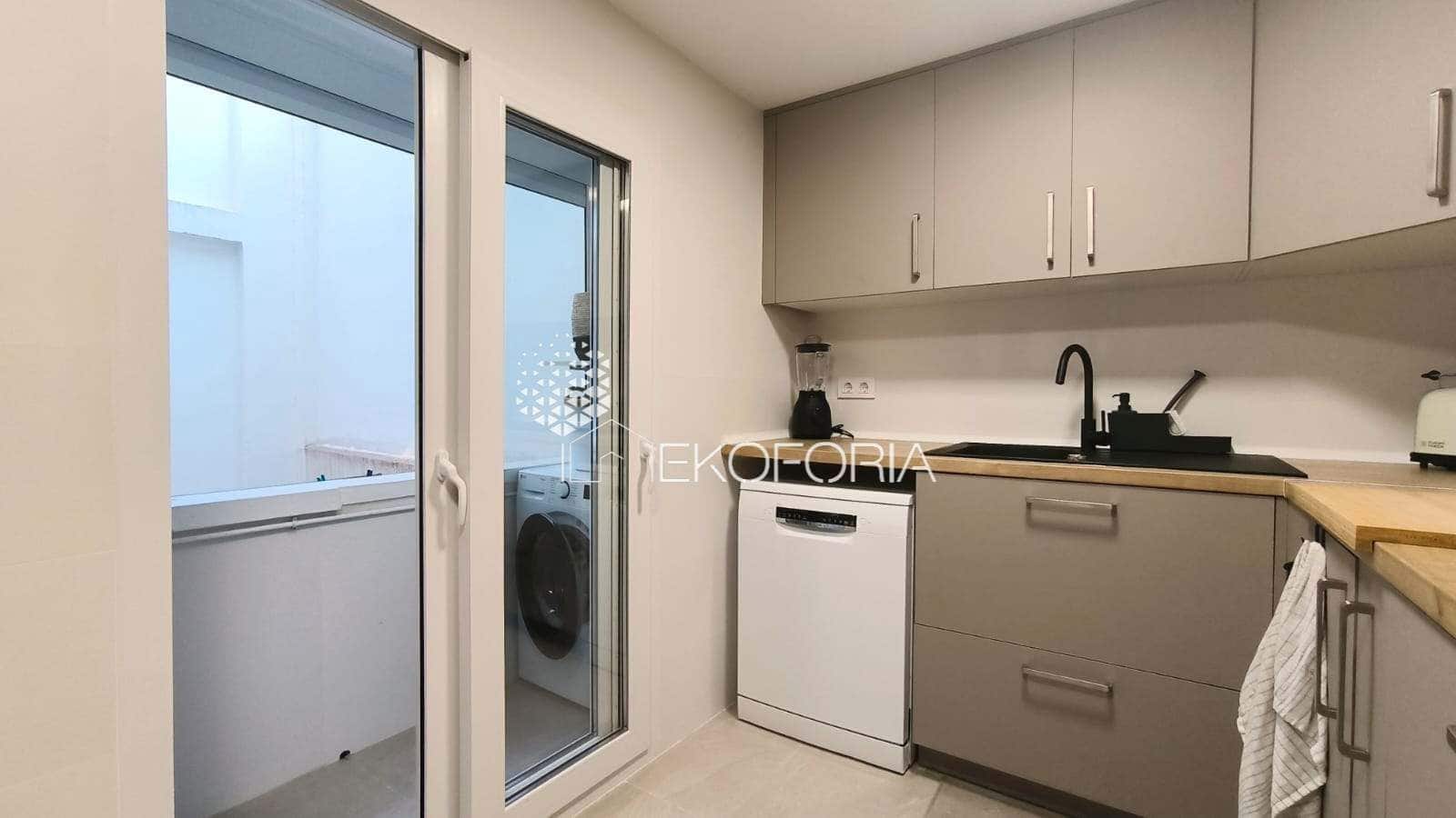 3 soveværelse Lejlighed til salg i Paterna - € 265.000 (Ref: 9560927)