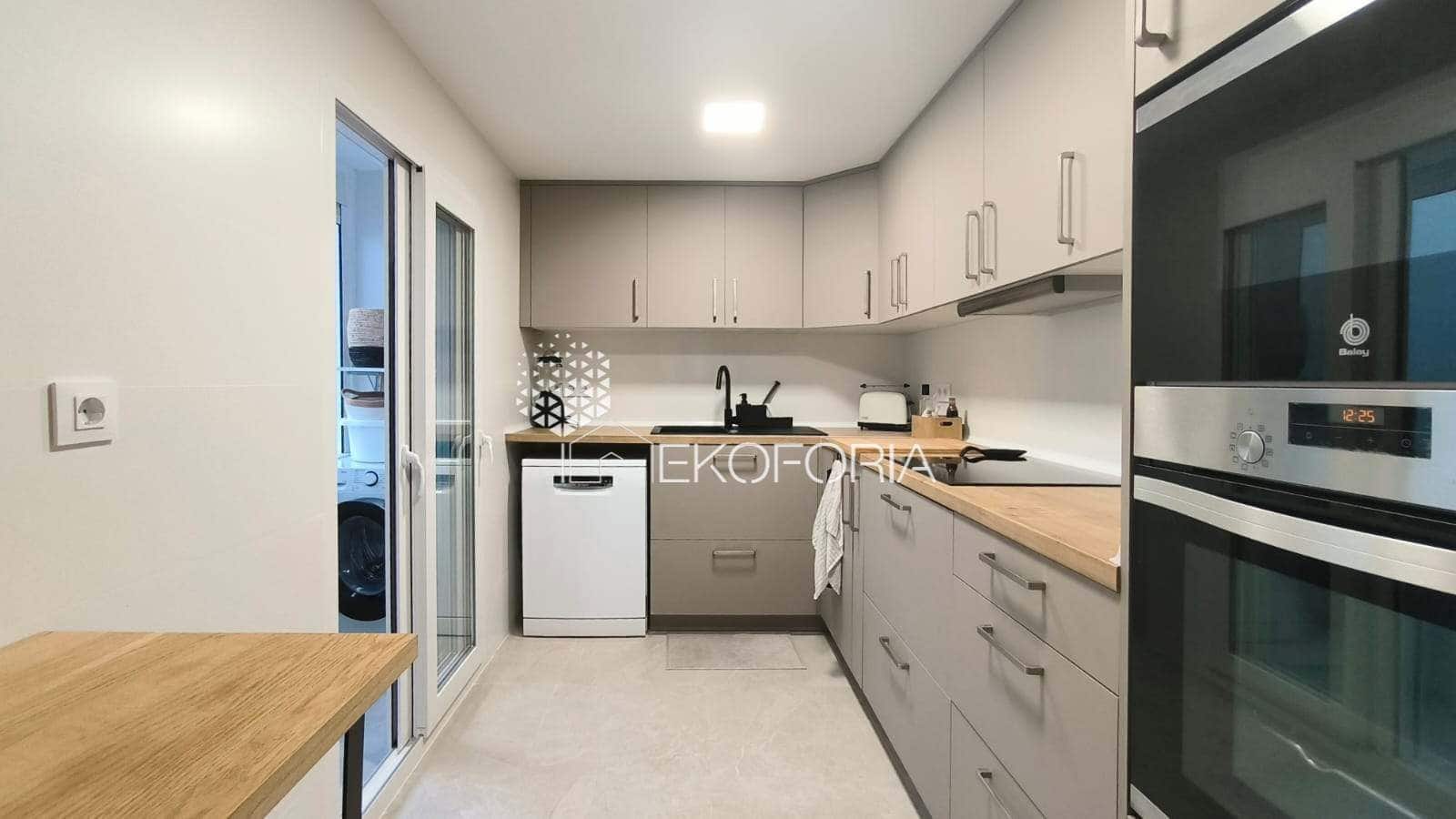 3 soveværelse Lejlighed til salg i Paterna - € 265.000 (Ref: 9560927)