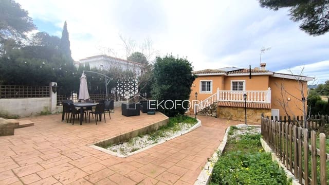 5 slaapkamer Villa te huur in Chiva met zwembad garage - € 2.000 (Ref: 9560928)