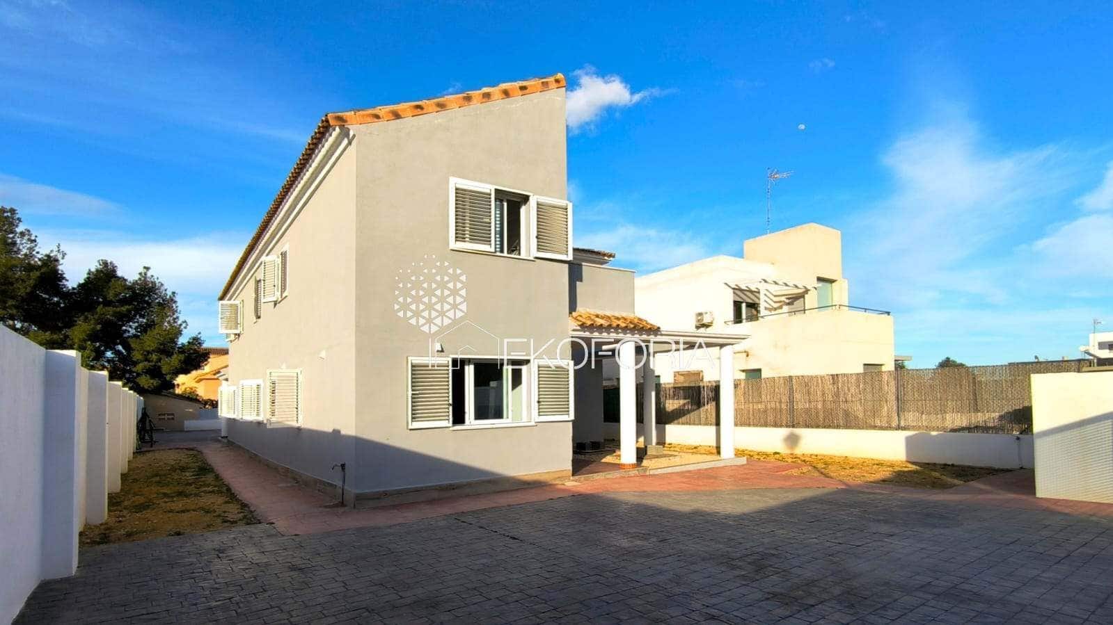 5 soveværelse Villa til salg i Betera med swimmingpool garage - € 580.000 (Ref: 9568047)