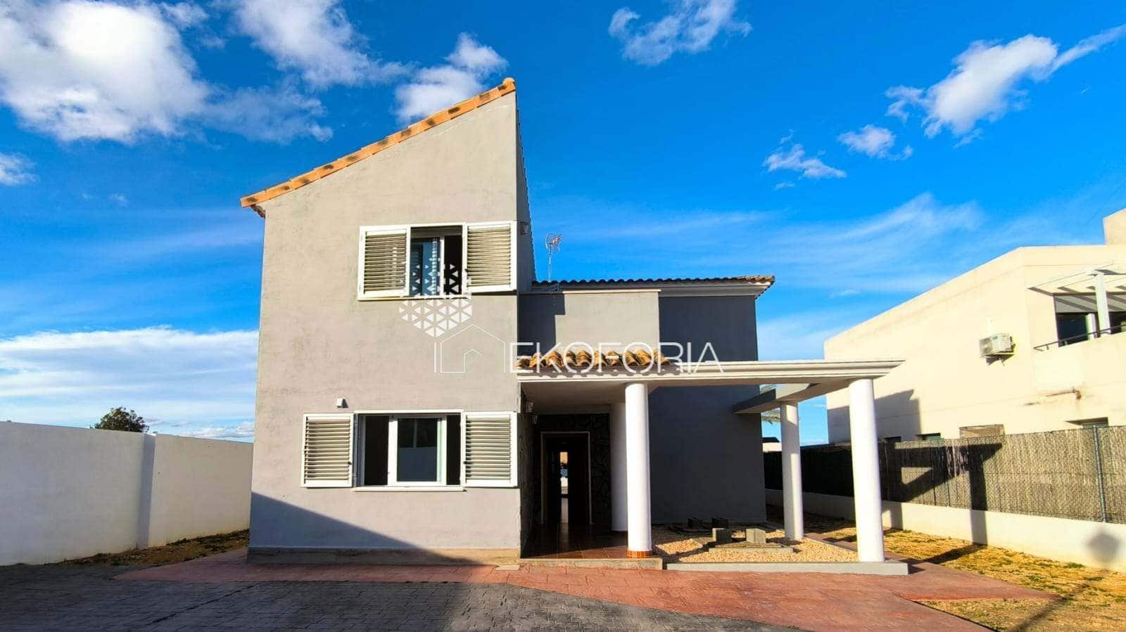 5 soveværelse Villa til salg i Betera med swimmingpool garage - € 580.000 (Ref: 9568047)