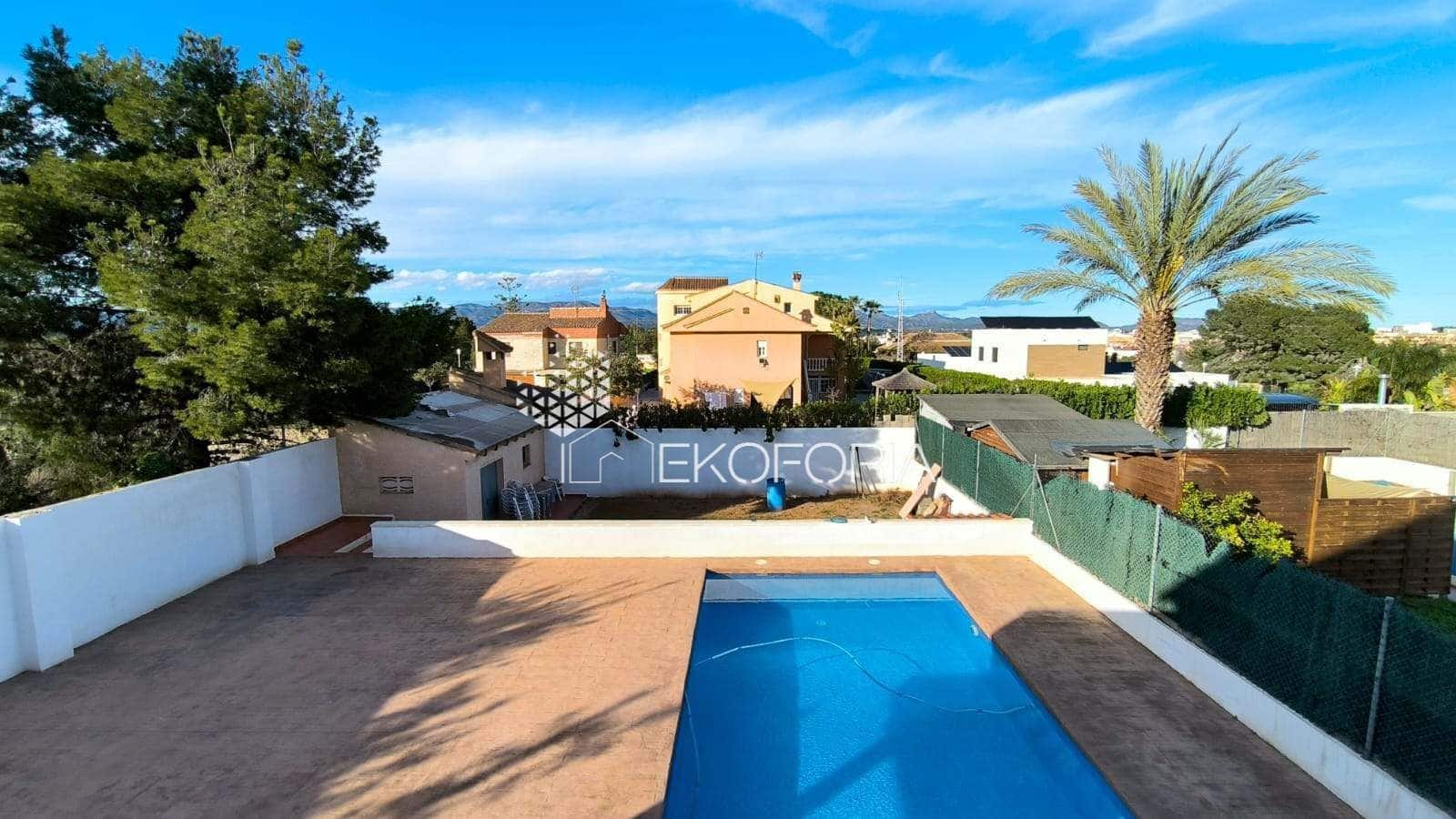 5 soveværelse Villa til salg i Betera med swimmingpool garage - € 580.000 (Ref: 9568047)