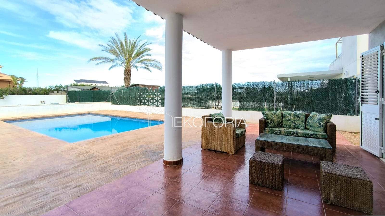 5 soveværelse Villa til salg i Betera med swimmingpool garage - € 580.000 (Ref: 9568047)