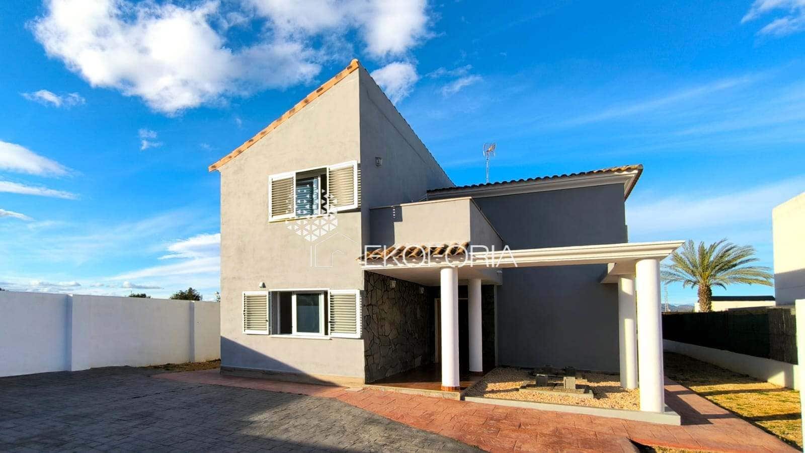 5 soveværelse Villa til salg i Betera med swimmingpool garage - € 580.000 (Ref: 9568047)