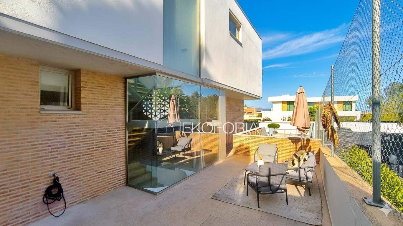 6 Zimmer Villa zu verkaufen in Betera mit Pool Garage - 1.800.000 € (Ref: 9655690)