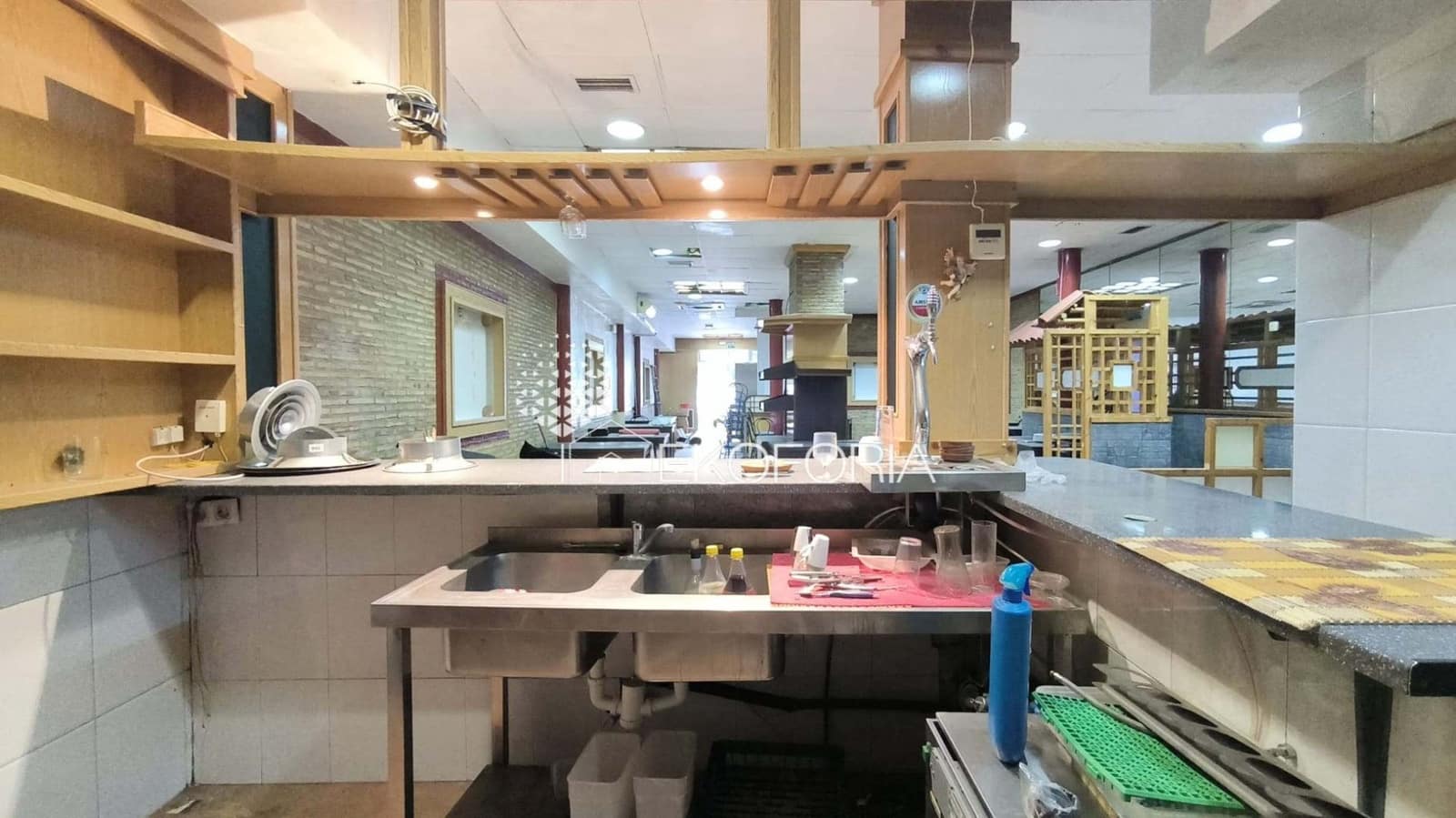 Commerciale in vendita in Valencia citta - 360.000 € (Rif: 9658361)