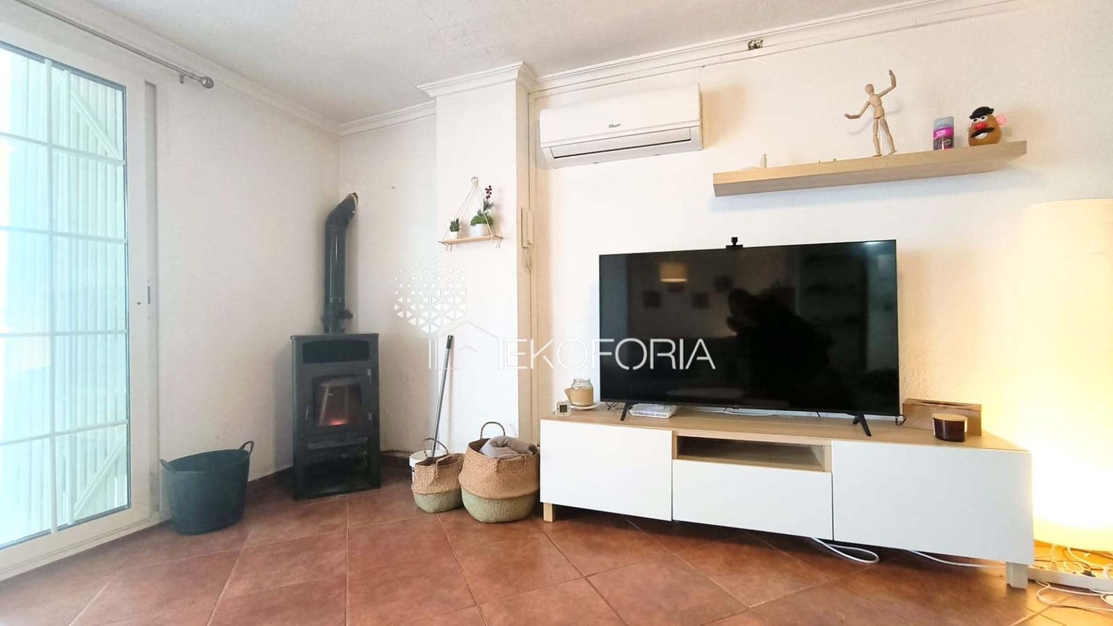 5 sypialnia Willa do wynajęcia w Chiva z basenem garażem - 2 000 € (Ref: 9658363)