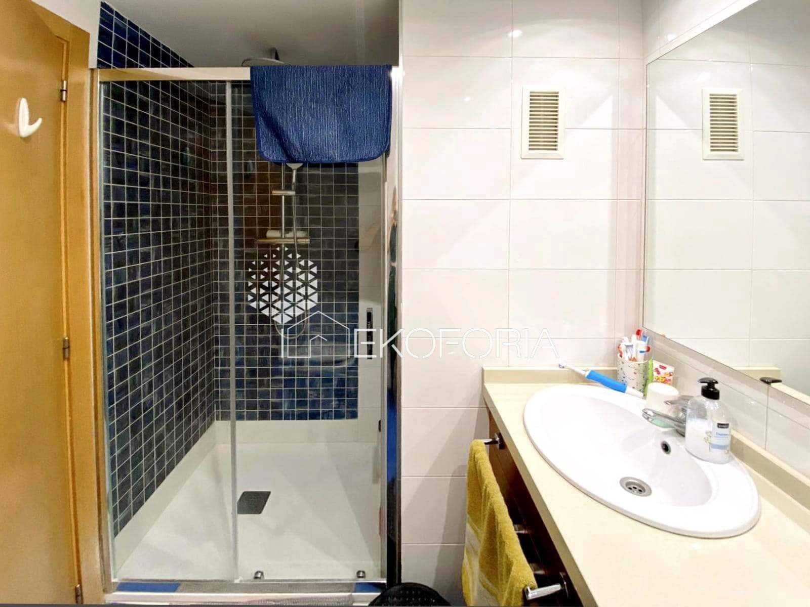 Piso de 3 habitaciones en Paterna en venta con piscina garaje - 360.000 € (Ref: 9665946)