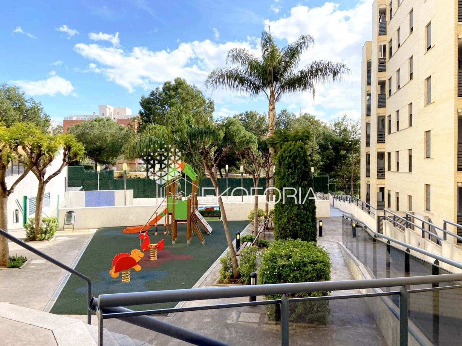 Piso de 3 habitaciones en Paterna en venta con piscina garaje - 360.000 € (Ref: 9665946)