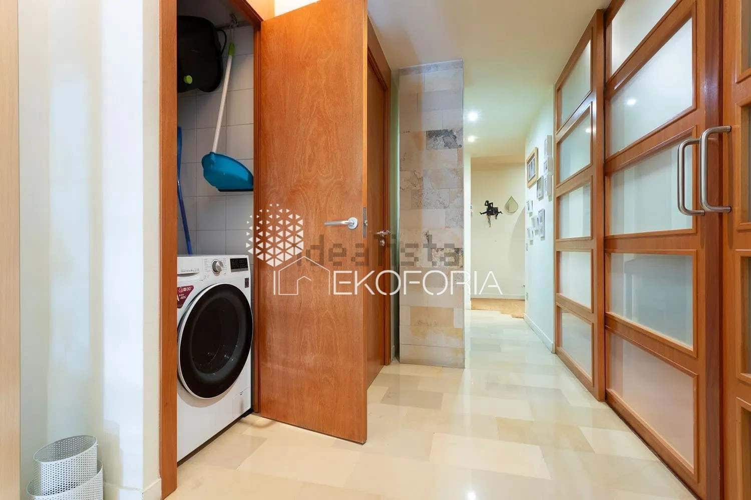 3 sovrum Lägenhet till salu i Valencia stad med pool garage - 365 000 € (Ref: 9665947)