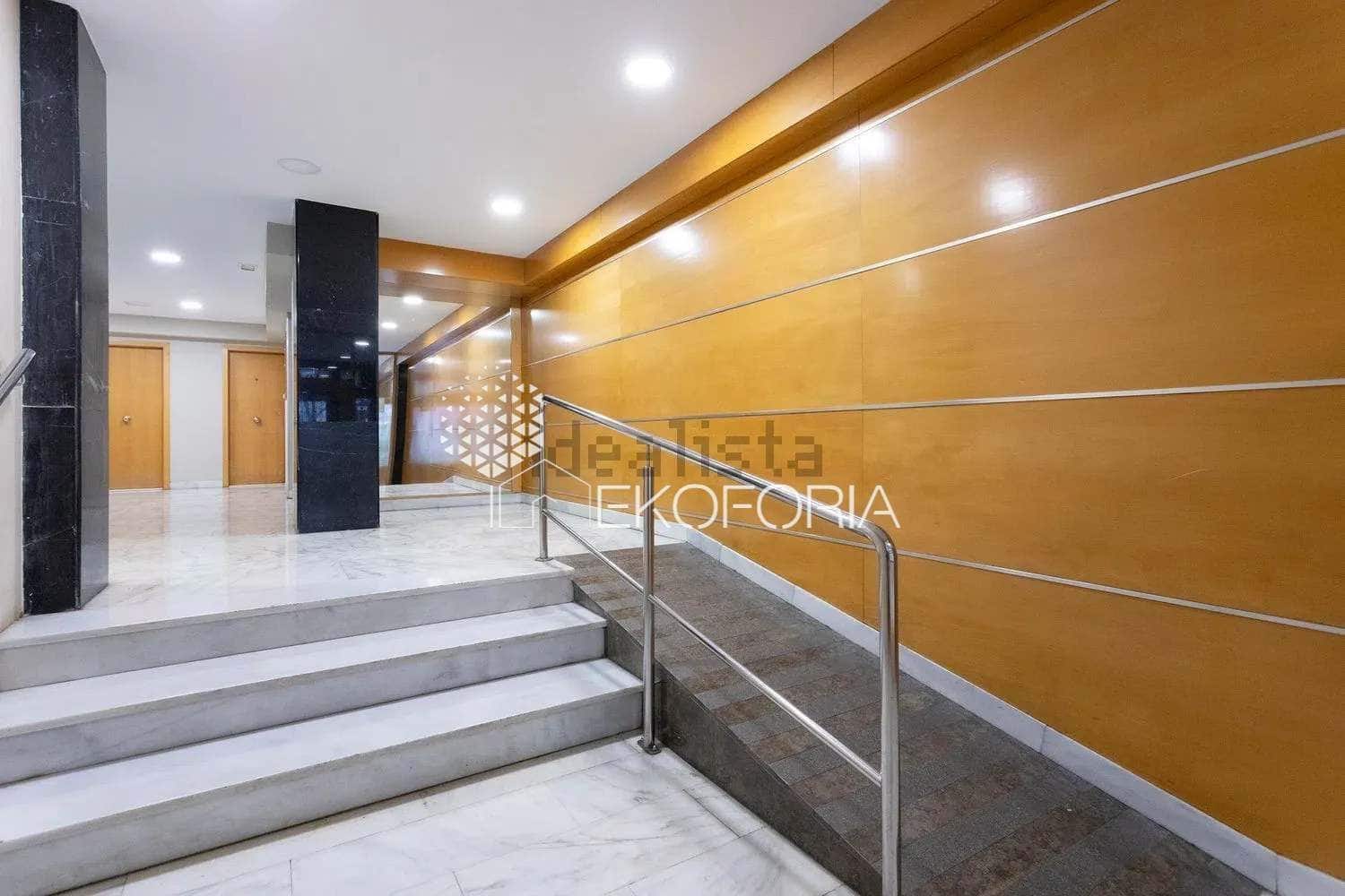 3 sovrum Lägenhet till salu i Valencia stad med pool garage - 365 000 € (Ref: 9665947)