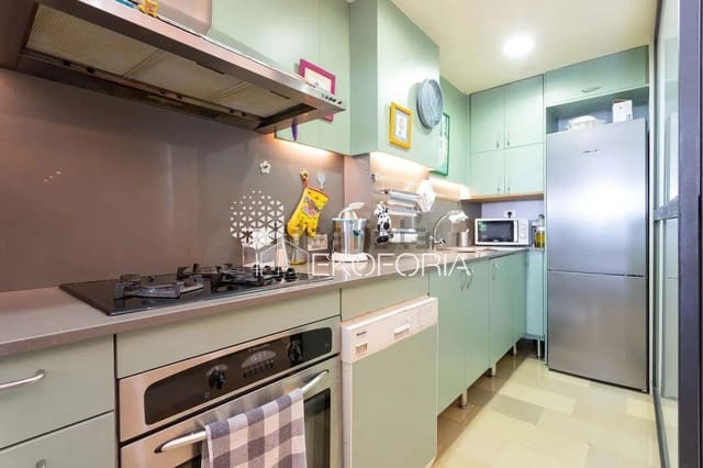 3 sovrum Lägenhet till salu i Valencia stad med pool garage - 365 000 € (Ref: 9665947)