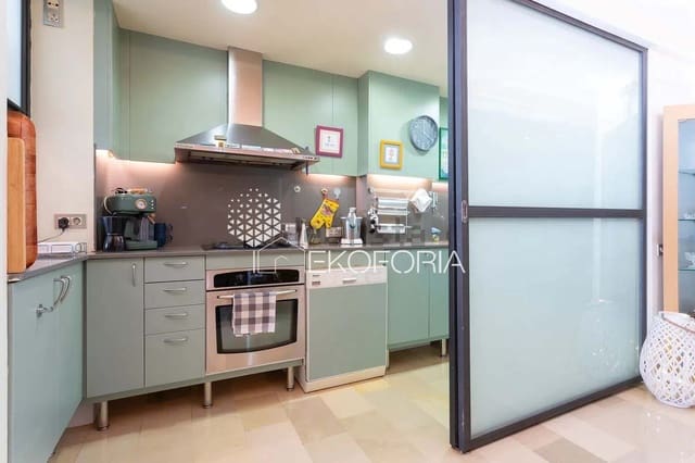 3 sovrum Lägenhet till salu i Valencia stad med pool garage - 365 000 € (Ref: 9665947)