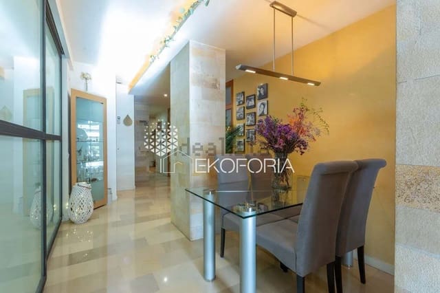 3 sovrum Lägenhet till salu i Valencia stad med pool garage - 365 000 € (Ref: 9665947)