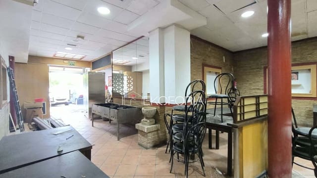 Commercieel te huur in Valencia stad - € 1.600 (Ref: 9721140)