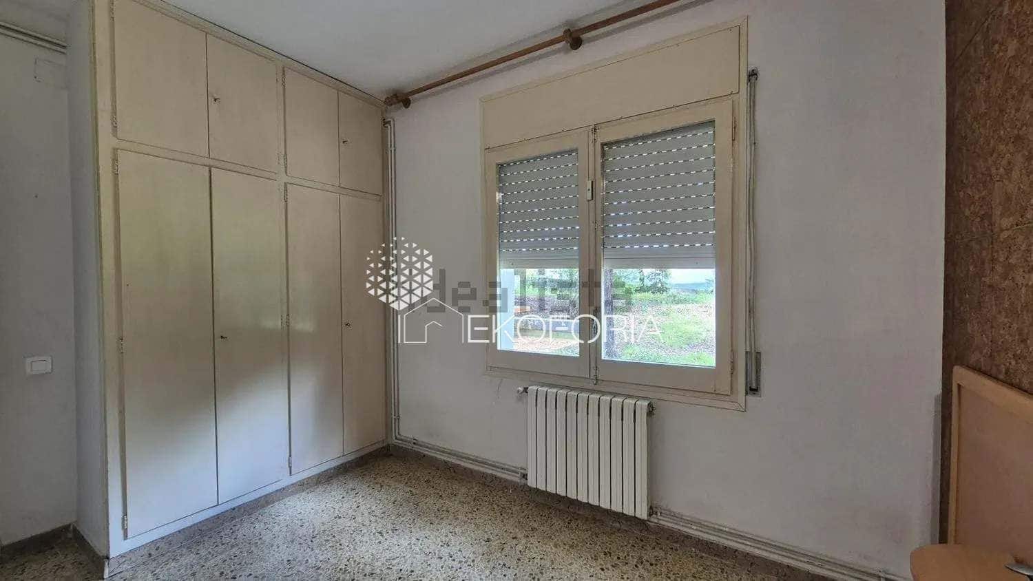 5 slaapkamer Villa te koop in Torrent met garage - € 399.000 (Ref: 9721142)