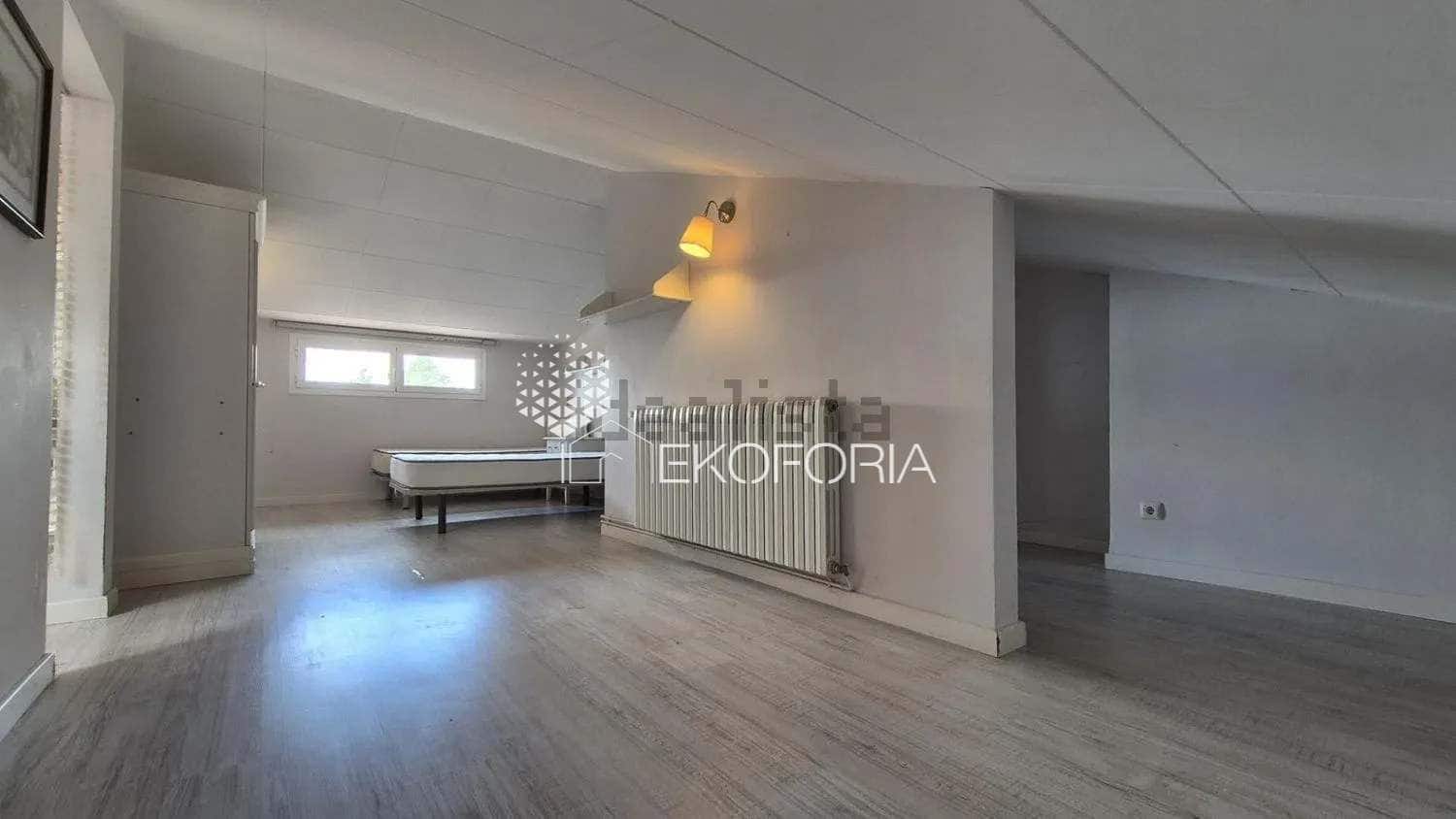 5 slaapkamer Villa te koop in Torrent met garage - € 399.000 (Ref: 9721142)
