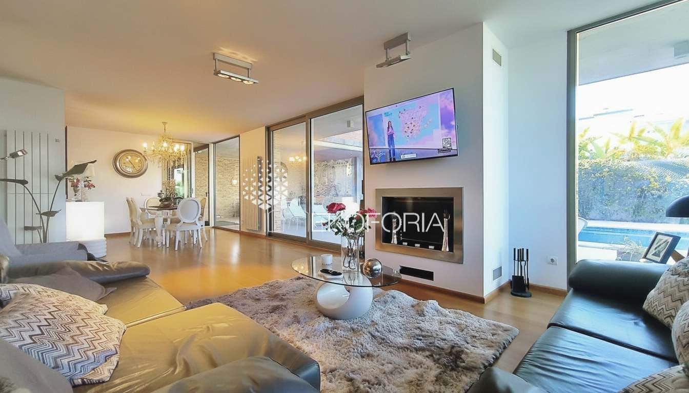 6 quarto Moradia para venda em Betera com piscina garagem - 1 650 000 € (Ref: 9721143)