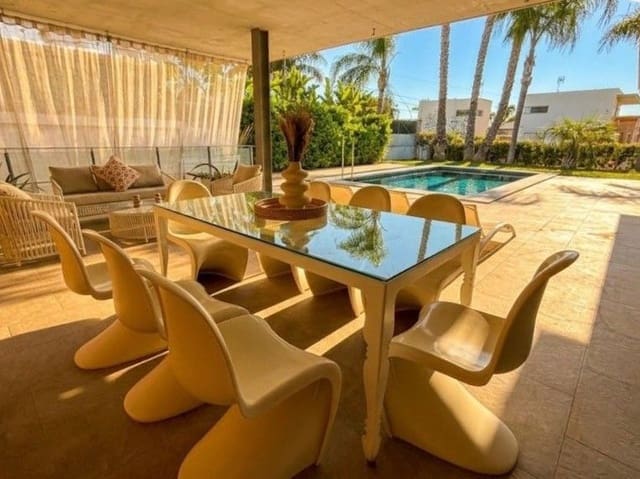 6 bedroom Villa for sale in Bétera with pool garage - € 1,650,000 (Ref: 9721143)