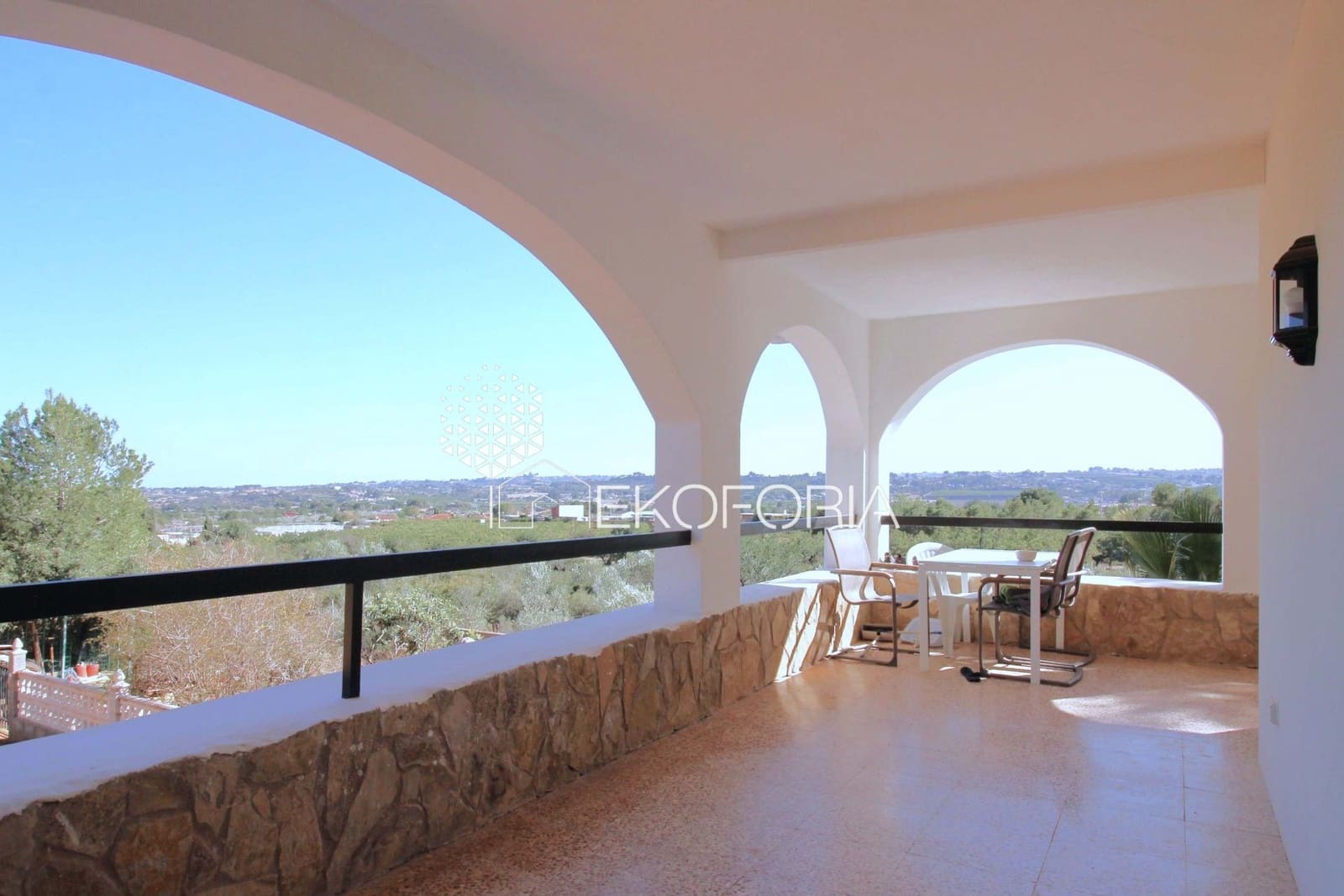 Chalet de 6 habitaciones en Torrent en venta con piscina garaje - 450.000 € (Ref: 9763503)