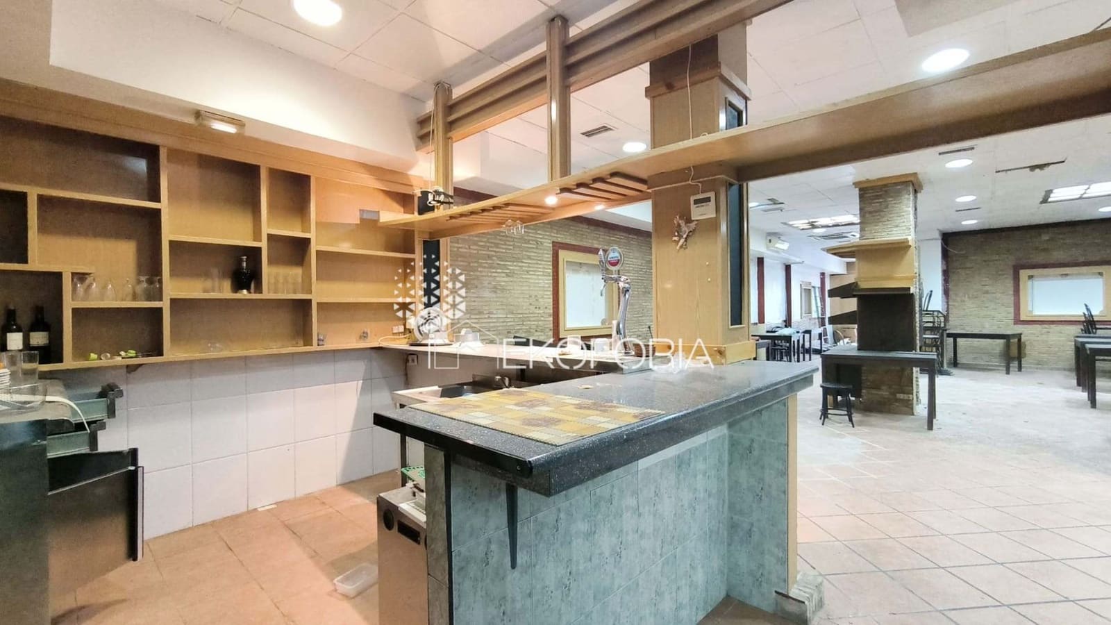 Kaupallinen vuokrattavana paikassa Valencia kaupunki - 1 800 € (Ref: 9772712)