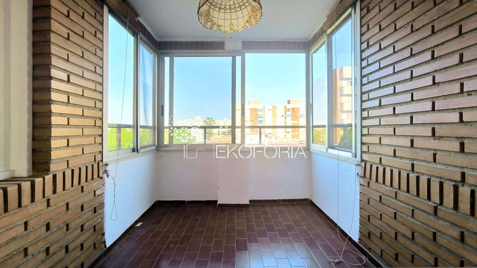 3 makuuhuone Asunto myytävänä paikassa Valencia kaupunki mukana 
autotalli - 360 000 € (Ref: 9796289)