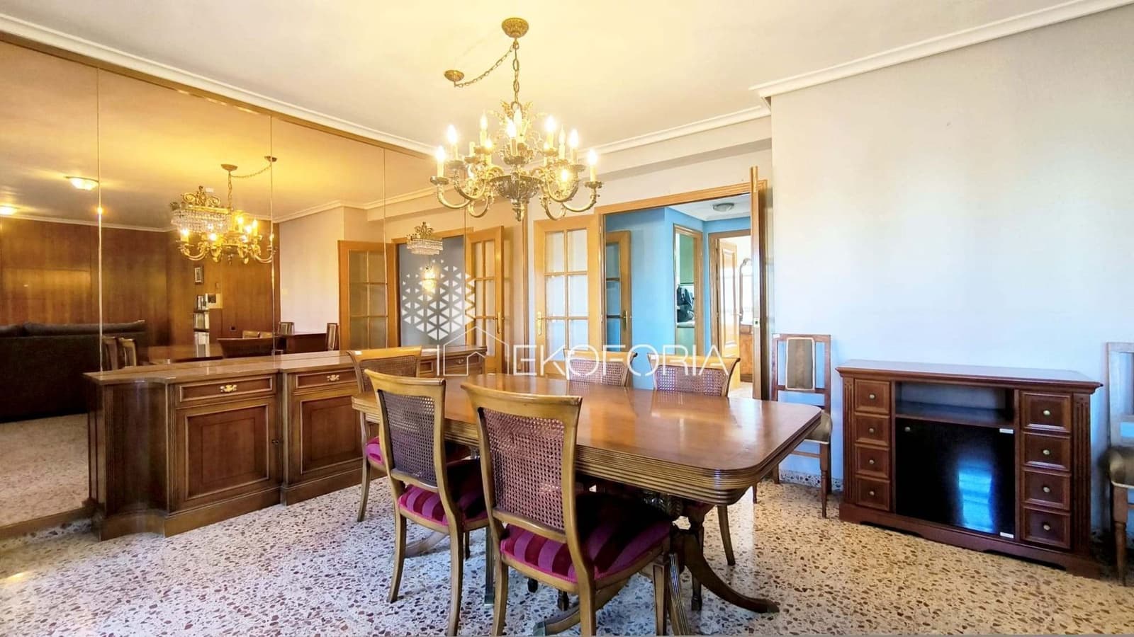 3 makuuhuone Asunto myytävänä paikassa Valencia kaupunki mukana 
autotalli - 360 000 € (Ref: 9796289)