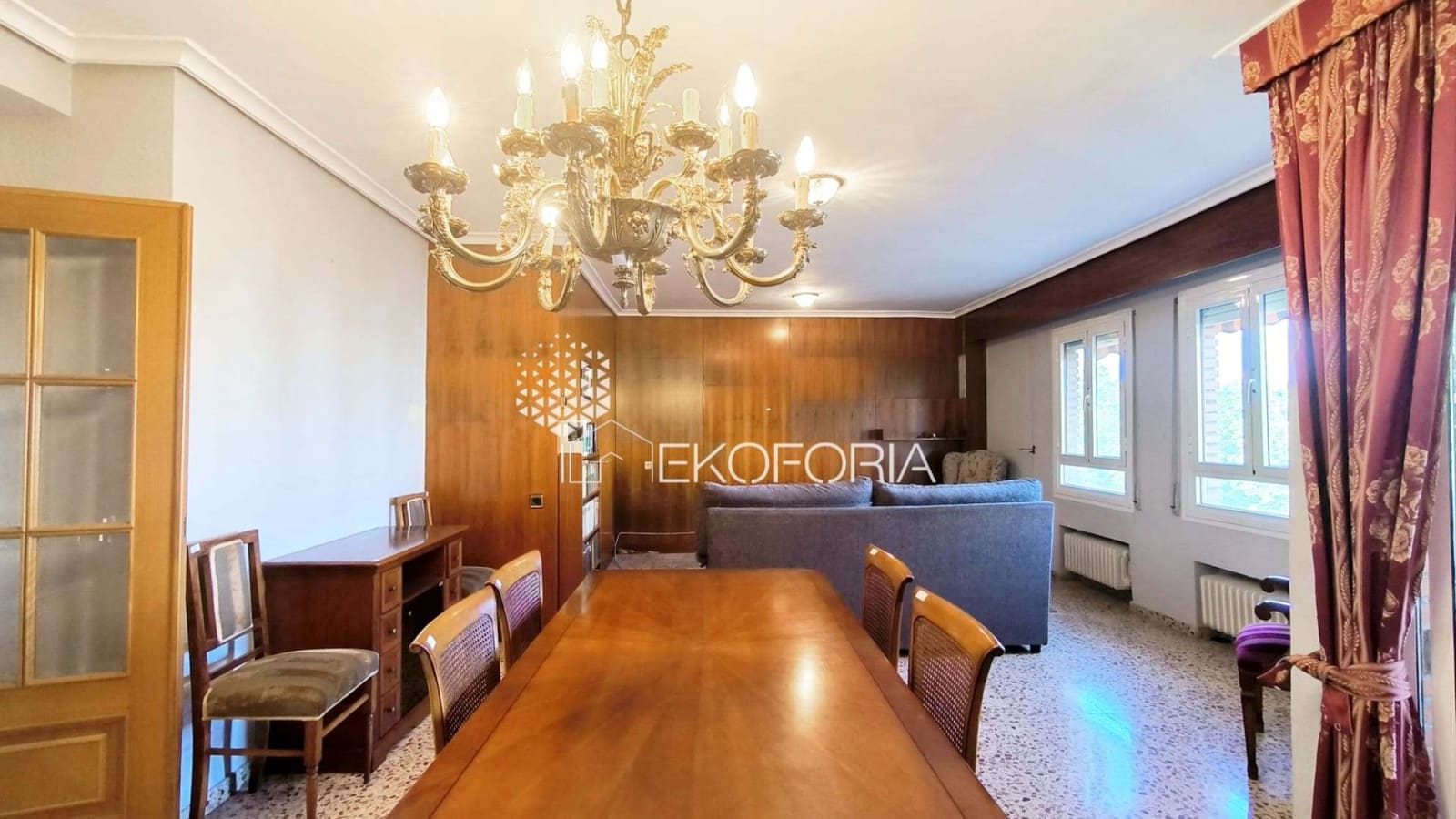 3 makuuhuone Asunto myytävänä paikassa Valencia kaupunki mukana 
autotalli - 360 000 € (Ref: 9796289)