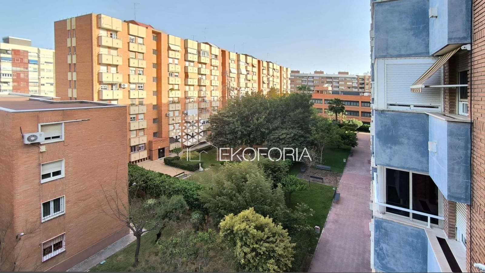 3 makuuhuone Asunto myytävänä paikassa Valencia kaupunki mukana 
autotalli - 360 000 € (Ref: 9796289)