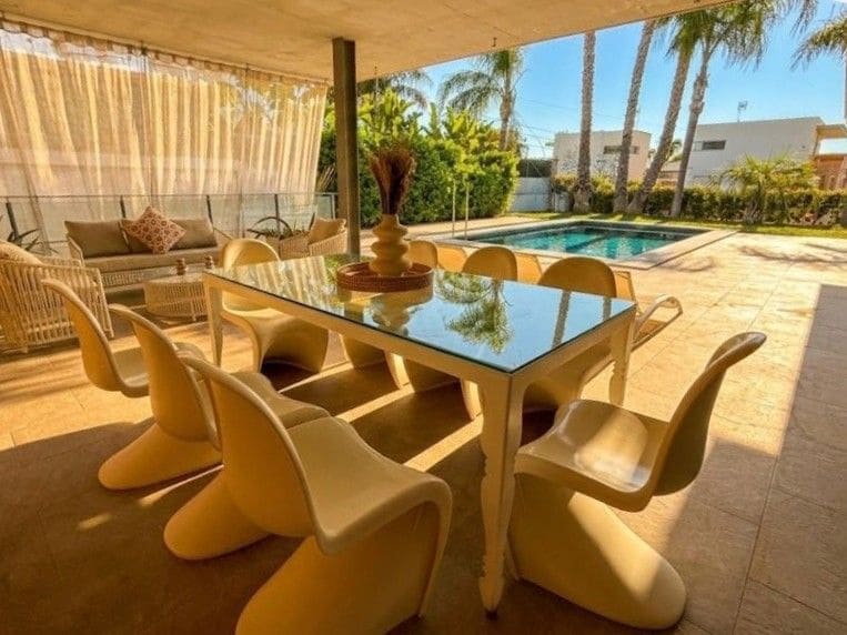 Chalet de 6 habitaciones en Bétera en venta con piscina garaje - 1.650.000 € (Ref: 9811247)