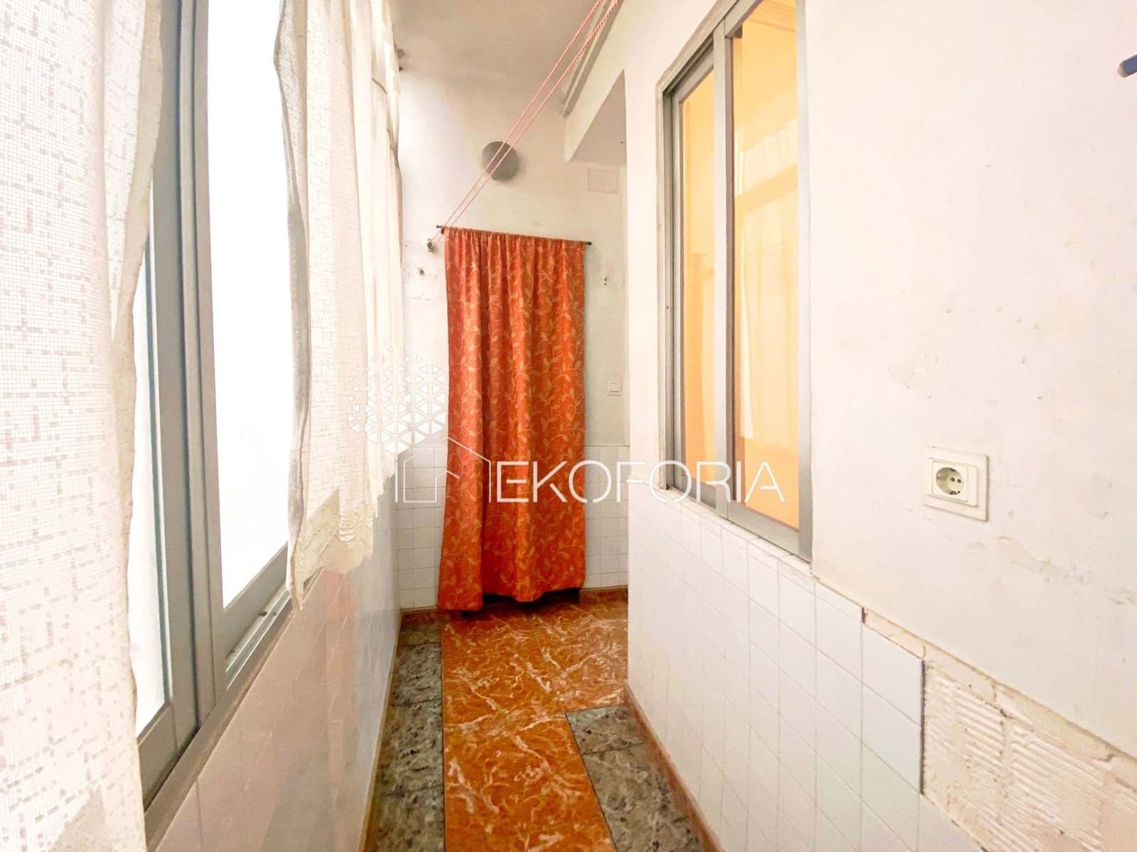 4 Zimmer Wohnung zu verkaufen in Valencia Stadt - 387.000 € (Ref: 9811251)
