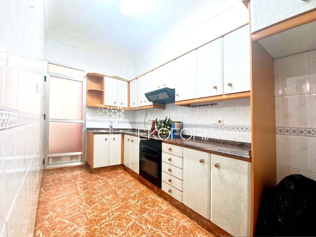 4 Zimmer Wohnung zu verkaufen in Mestalla, València Stadt - 387.000 € (Ref: 9811251)