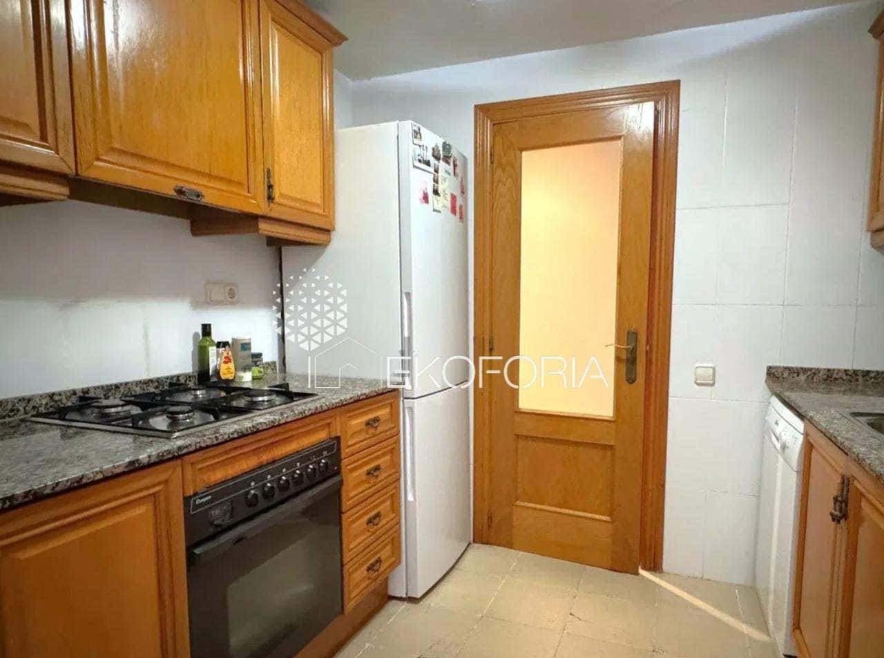 4 sovrum Lägenhet till salu i Valencia stad - 320 000 € (Ref: 9811253)