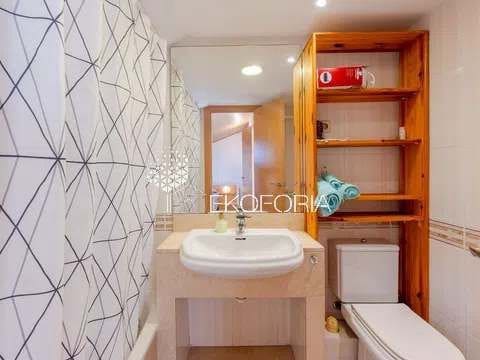 Pareado de 4 habitaciones en Rocafort en venta con piscina garaje - 600.000 € (Ref: 9828278)