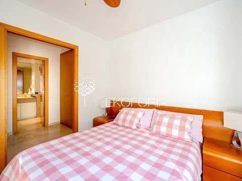 Pareado de 4 habitaciones en Rocafort en venta con piscina garaje - 600.000 € (Ref: 9828278)