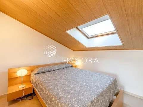 Pareado de 4 habitaciones en Rocafort en venta con piscina garaje - 600.000 € (Ref: 9828278)
