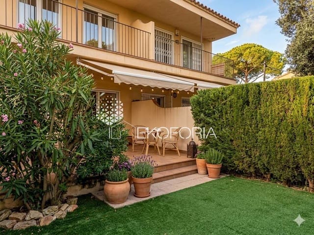 Pareado de 4 habitaciones en Rocafort en venta con piscina garaje - 600.000 € (Ref: 9828278)
