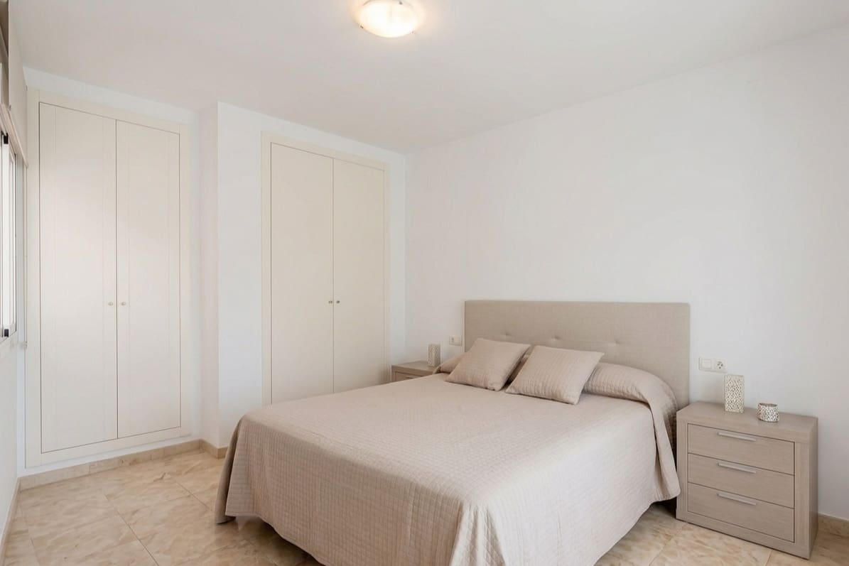 4 bedroom Semi-detached Villa for sale in Rocafort with pool garage - € 600,000 (Ref: 9828278)