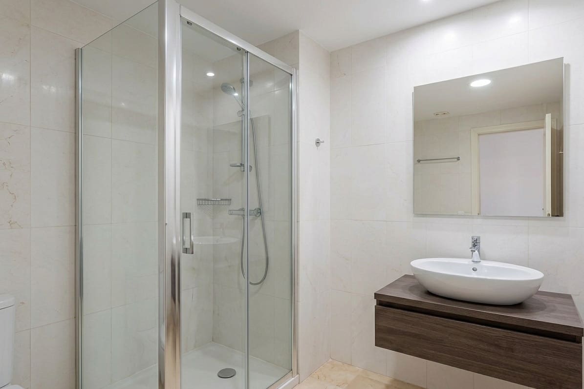 4 bedroom Semi-detached Villa for sale in Rocafort with pool garage - € 600,000 (Ref: 9828278)