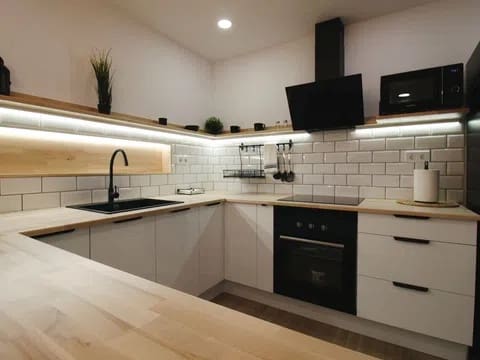2 bedroom Flat for rent in Valencia city - € 1,050 (Ref: 9835207)