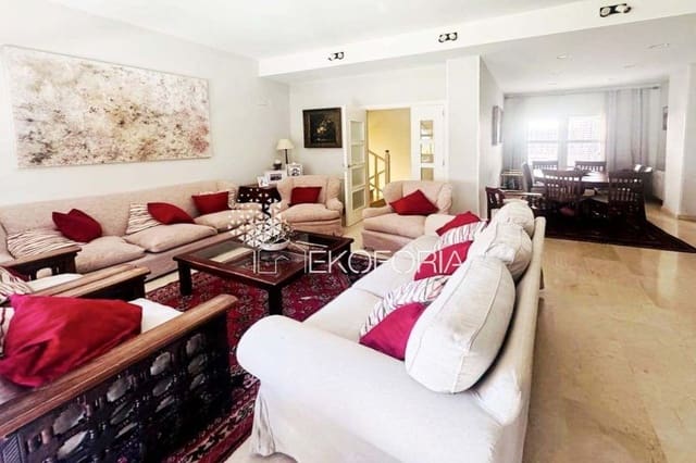 Pareado de 5 habitaciones en Rocafort en venta con garaje - 600.000 € (Ref: 9838910)