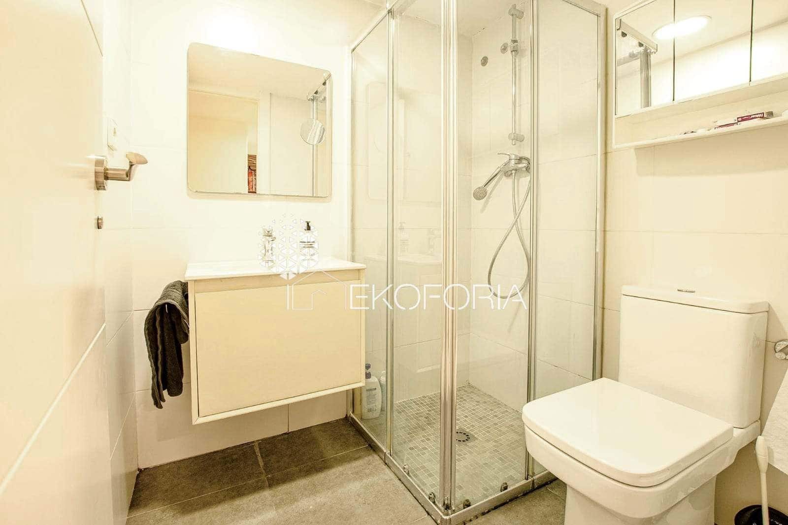 Pareado de 5 habitaciones en Rocafort en venta con garaje - 600.000 € (Ref: 9838910)