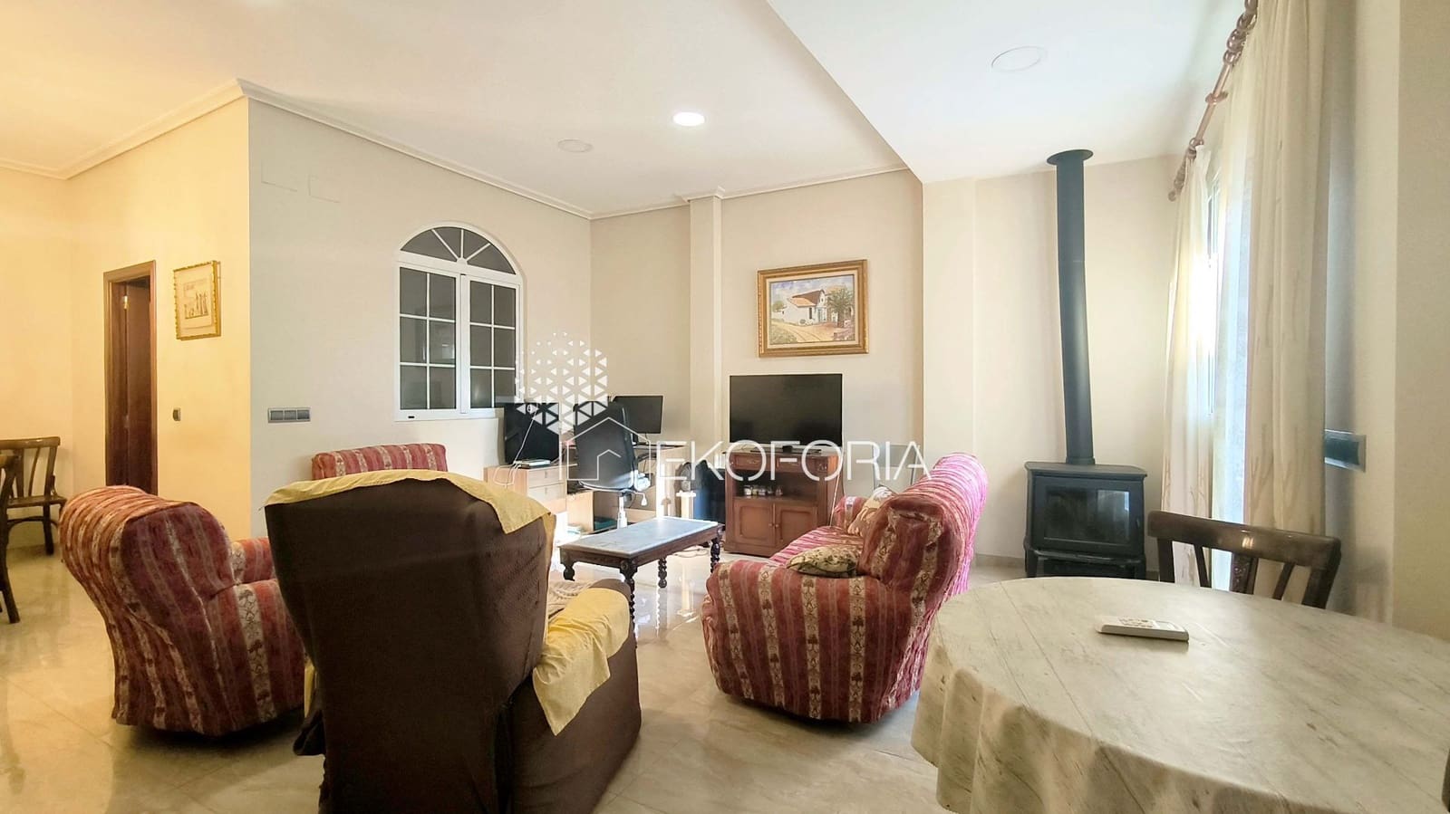 6 bedroom Townhouse for sale in Benifaraig with garage - € 498,000 (Ref: 9884024)