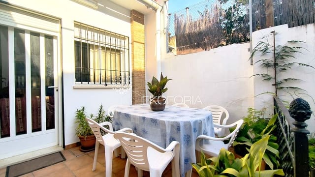 6 bedroom Townhouse for sale in Benifaraig, Valencia city with garage - € 498,000 (Ref: 9884024)
