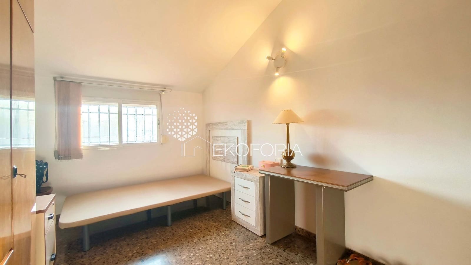 6 bedroom Townhouse for sale in Benifaraig with garage - € 498,000 (Ref: 9884024)