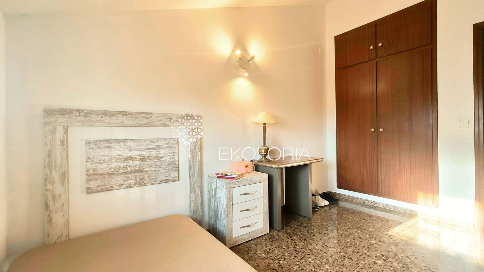 6 bedroom Townhouse for sale in Benifaraig with garage - € 498,000 (Ref: 9884024)